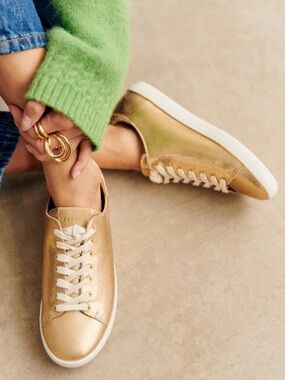 Sézane Jack Gold Sneakers EUC